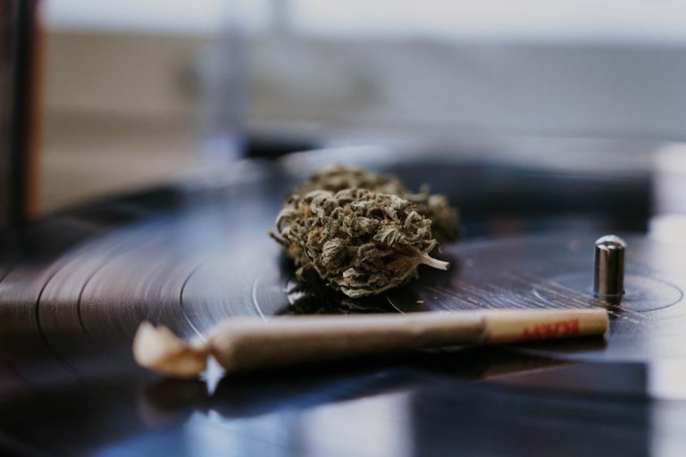 Buying Cannabis Online in Europe: Laws, Products, and Delivery